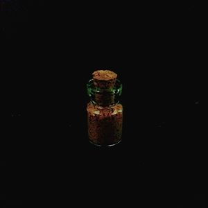 ...Hindu Hotfoot Powder D262021-♾️...1.5ml...0.05 fl. oz. Container...